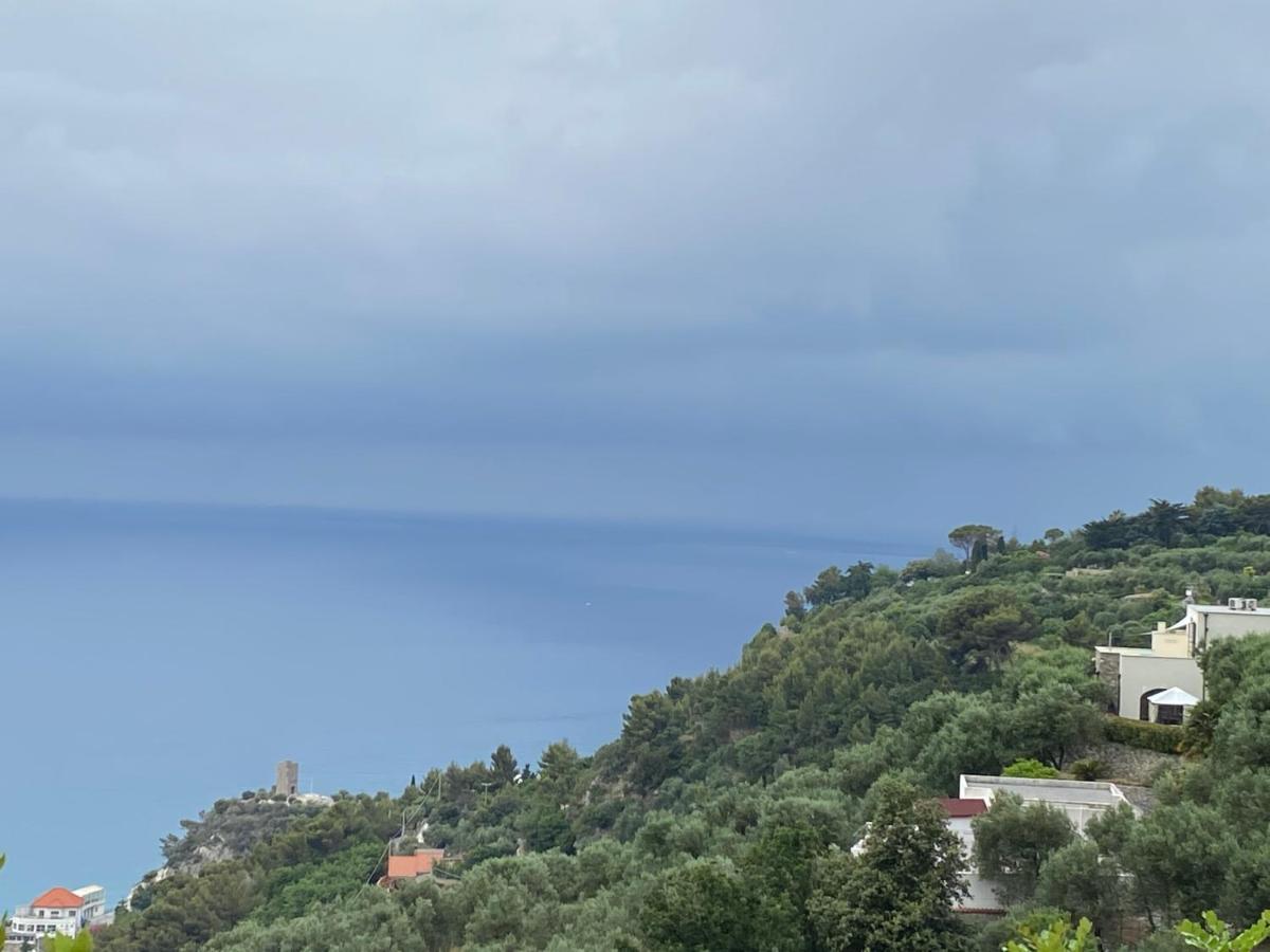 “Da Senso” Relax Nel Verde Vista Mare 菲纳莱利古雷 外观 照片