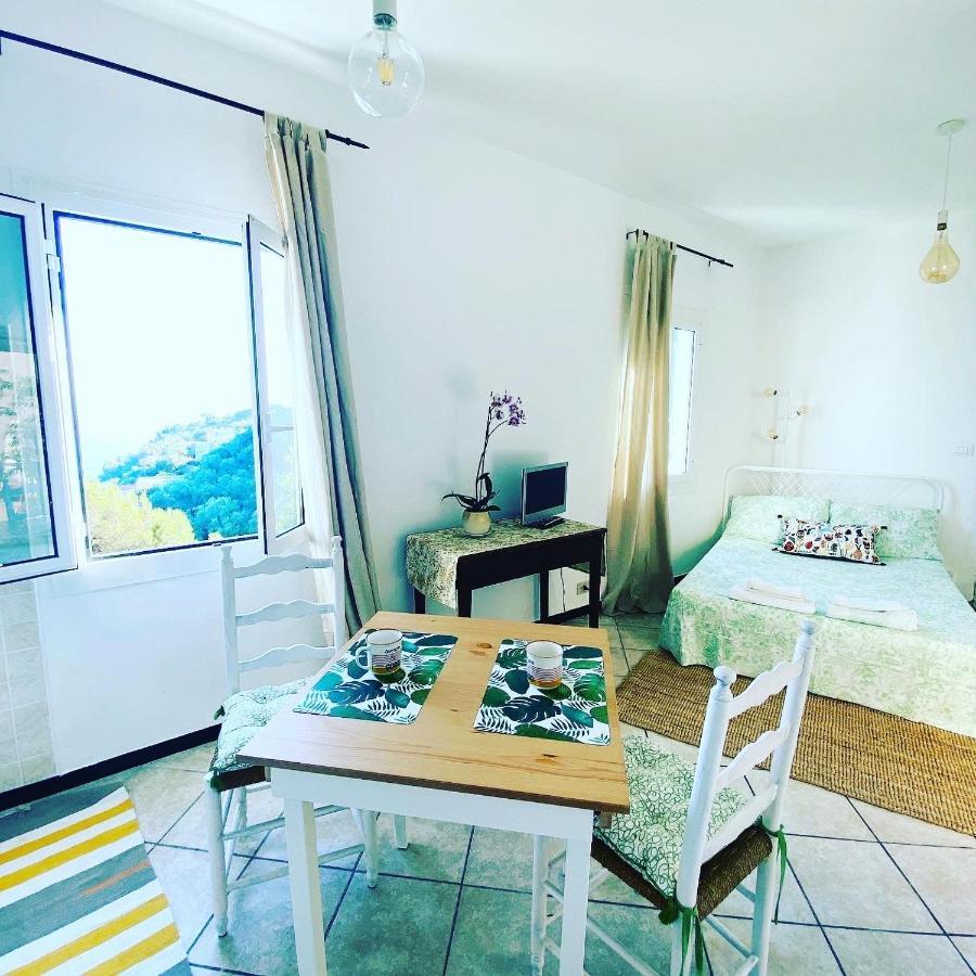 “Da Senso” Relax Nel Verde Vista Mare 菲纳莱利古雷 外观 照片